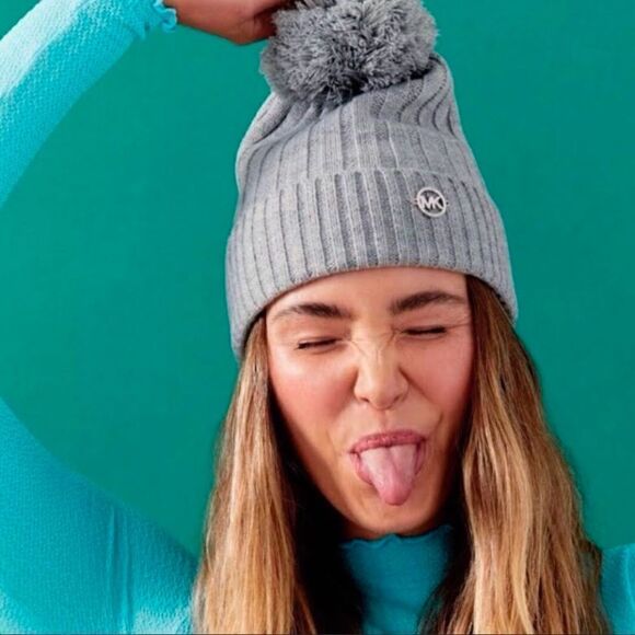 michael Michael Kors Beanie With Pom Gray EUC - Picture 2 of 3
